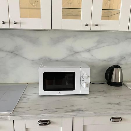 Flaming Apartment 4F Торевиеха Екстериор снимка