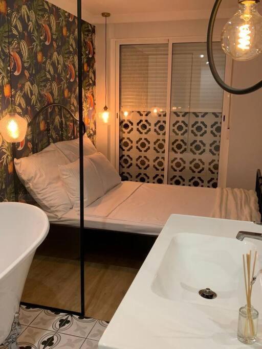 Flaming Apartment 4F Торевиеха Екстериор снимка