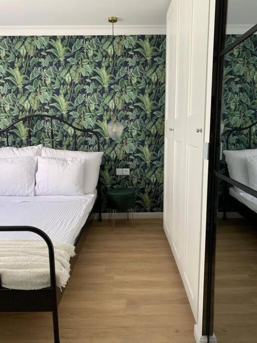 Flaming Apartment 4F Торевиеха Екстериор снимка