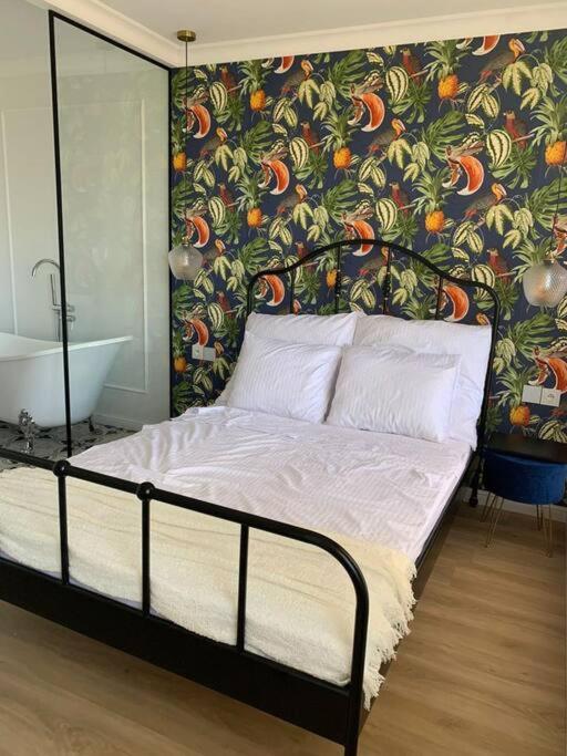 Flaming Apartment 4F Торевиеха Екстериор снимка
