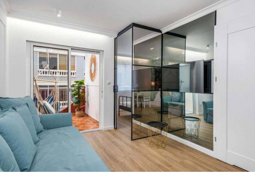 Flaming Apartment 4F Торевиеха Екстериор снимка