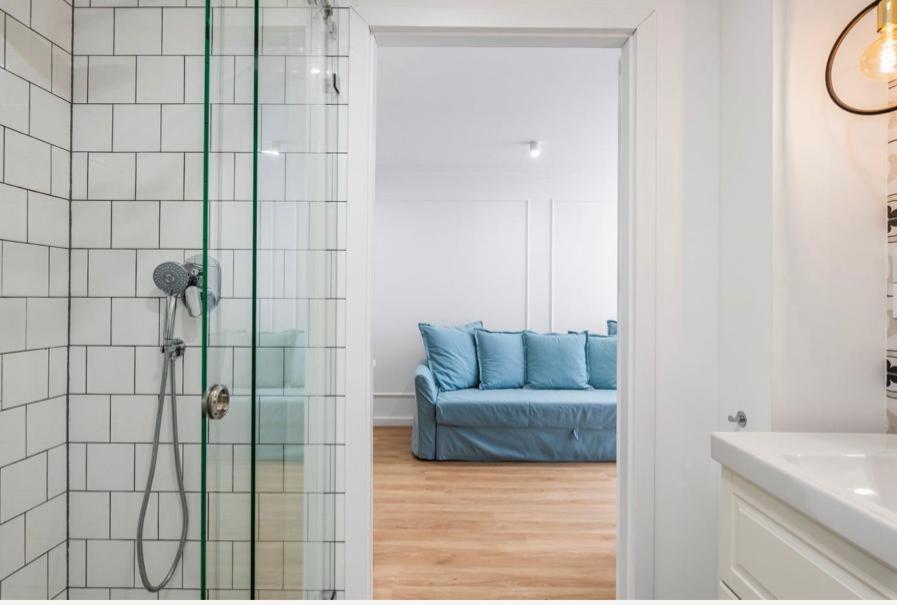 Flaming Apartment 4F Торевиеха Екстериор снимка